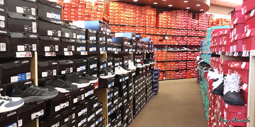 Shoe Store «Famous Footwear», reviews and photos, 32 Main Ave, Clifton, NJ 07014, USA