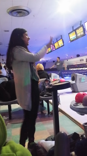 Bowling Alley «Majestic Lanes Bowling Alley», reviews and photos, 525 U.S. 9, Hopelawn, NJ 08861, USA