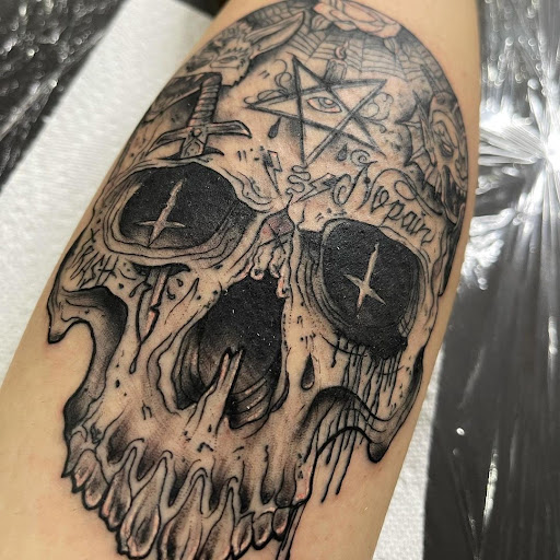 Explore mom memorial tattoo ideas, creative tattoo ideas in Coral Springs, available at Salvation Tattoo Lounge Coral Springs