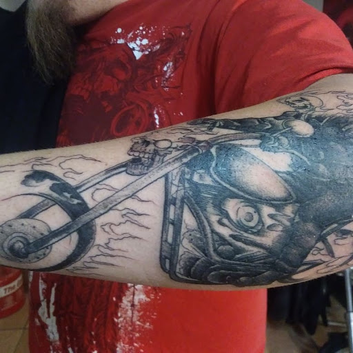 Body Piercing Shop «Lucky Draw Tattoo», reviews and photos, 13812 N 51st Ave, Glendale, AZ 85306, USA