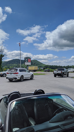 Grocery Store «Bullitt County Supermarket», reviews and photos, 167 Clermont Rd, Shepherdsville, KY 40165, USA