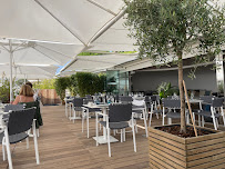 Atmosphère du Restaurant Palais Stéphanie Beach à Cannes - n°13