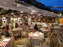 Atmosphère du Restaurant L'Auberge des Maures à Saint-Tropez - n°6