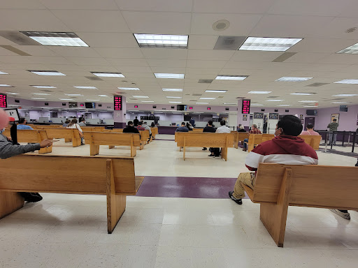 Shopping Mall «White Plains Mall», reviews and photos, 200 Hamilton Ave, White Plains, NY 10601, USA