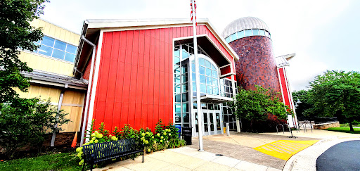 Recreation Center «Claude Moore Recreation Center», reviews and photos, 46105 Loudoun Park Ln, Sterling, VA 20164, USA