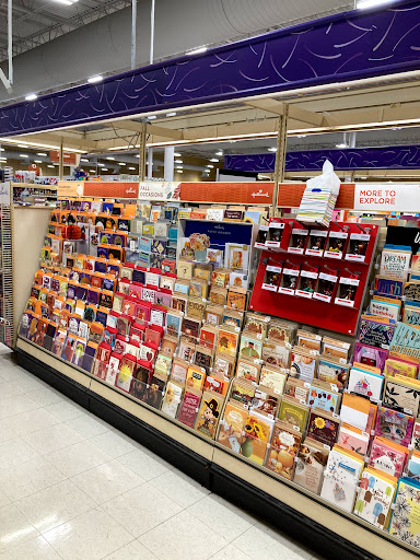 Supermarket «Giant Eagle Supermarket», reviews and photos, 21593 Lorain Rd, Fairview Park, OH 44126, USA