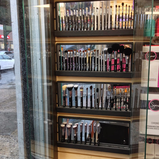 Beauty Supply Store «Optima Beauty Supply», reviews and photos, 84-15 Roosevelt Ave, Jackson Heights, NY 11372, USA