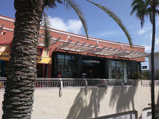 Clothing Store «Express», reviews and photos, 7007 Friars Rd, San Diego, CA 92108, USA