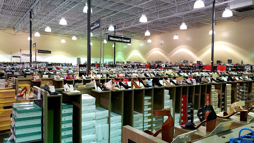 Shoe Store «DSW Designer Shoe Warehouse», reviews and photos, 4741 Ashford Dunwoody Rd, Dunwoody, GA 30338, USA