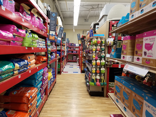 Pet Supply Store «Petco Animal Supplies», reviews and photos, 5850 Sepulveda Blvd, Van Nuys, CA 91411, USA