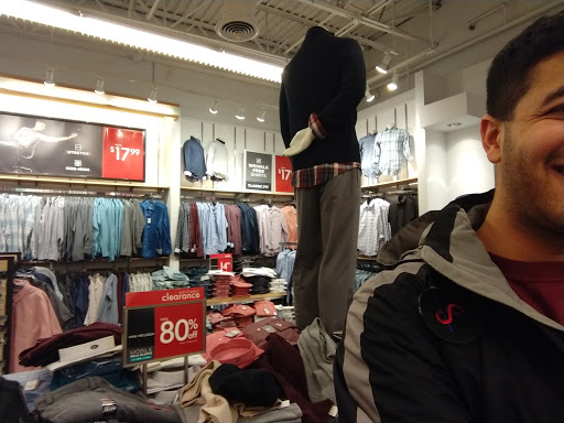 Clothing Store «Van Heusen», reviews and photos, 1 Outlet Blvd, Wrentham, MA 02093, USA
