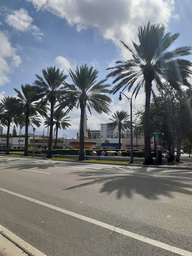 Grocery Store «Bay Supermarket», reviews and photos, 907 Normandy Dr, Miami Beach, FL 33141, USA