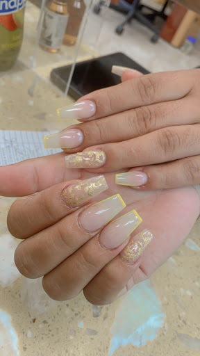 West Nails Studio