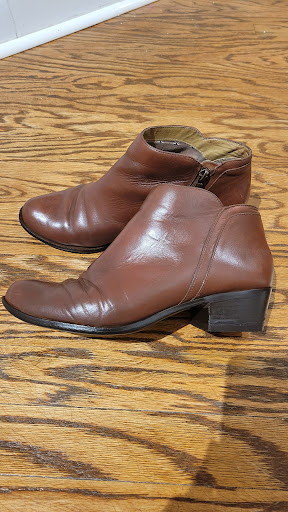 Shoe Store «Briar Vista Shoe Shop», reviews and photos, 2181 Briarcliff Rd NE, Atlanta, GA 30329, USA