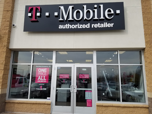 Cell Phone Store «T-Mobile», reviews and photos, 2009 W Broadway Ave #100a, Forest Lake, MN 55025, USA