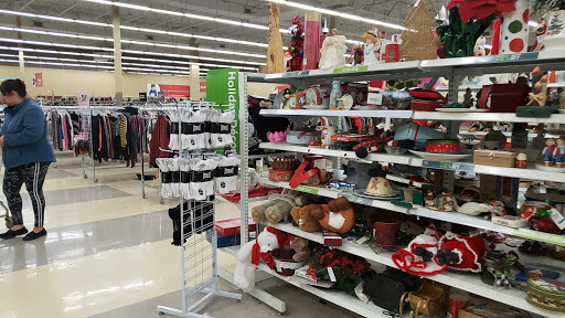 Thrift Store «Savers», reviews and photos, 1231 N Gary Ave, Carol Stream, IL 60188, USA