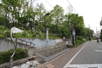 林試の森公園 あかしあ門
