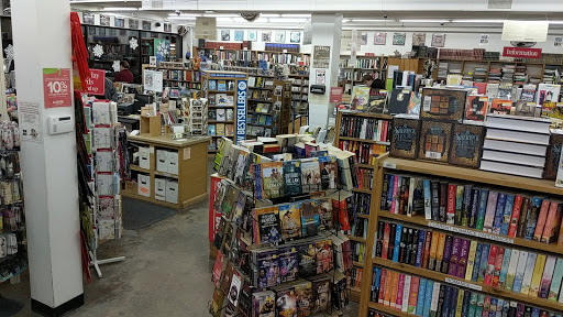 Book Store «Half Price Books», reviews and photos, 5017 Excelsior Blvd, St Louis Park, MN 55416, USA