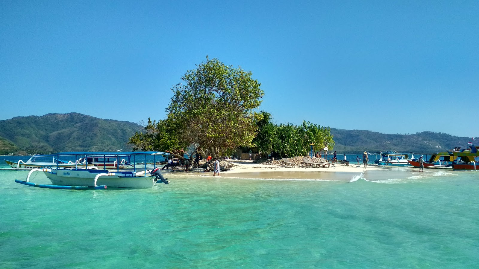 Gili Kedis Plajı'in fotoğrafı çok temiz temizlik seviyesi ile