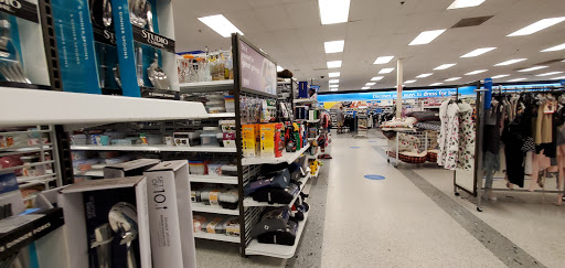 Clothing Store «Ross Dress for Less», reviews and photos, 380 Marketplace Blvd, Hamilton Township, NJ 08691, USA