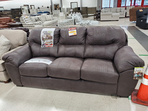 Furniture Store «Louisville Overstock Furniture Warehouse», reviews and photos, 1050 E Lewis and Clark Pkwy, Clarksville, IN 47129, USA