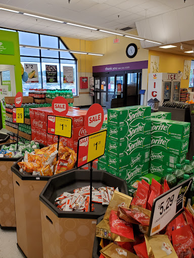 Shopping Mall «Stop & Shop Plaza», reviews and photos, 54 Hazard Ave, Enfield, CT 06082, USA