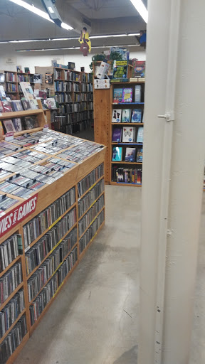 Book Store «Half Price Books», reviews and photos, 1328 Butterfield Rd, Downers Grove, IL 60515, USA