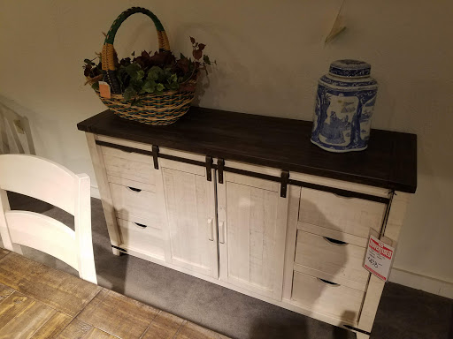 Furniture Store «L Fish Furniture», reviews and photos, 8401 E Washington St, Indianapolis, IN 46219, USA