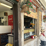 Photo n°2 de l'avis de Tomás.i fait le 14/07/2022 à 20:27 sur le  Frito Inn à Venice