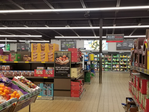 Supermarket «ALDI», reviews and photos, 26300 Greenfield Rd, Oak Park, MI 48237, USA