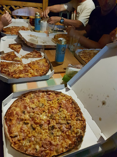 Hozzászólások és értékelések az Vadász Pizza Sütöde-ról