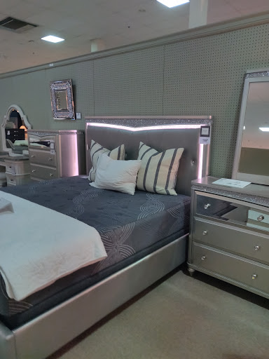 Furniture Store «Value City Furniture», reviews and photos, 5577 Dressler Rd NW, Canton, OH 44720, USA