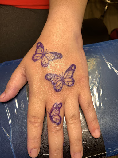 Tattoo Shop «Paradise Tattoo», reviews and photos, 1050 Bridgeport Ave, Milford, CT 06460, USA