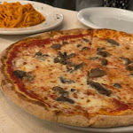 Photo n°1 de l'avis de Hanouf.K fait le 17/12/2023 à 20:33 sur le  Ristorante e Pizzeria Fontana D'Oro à Como