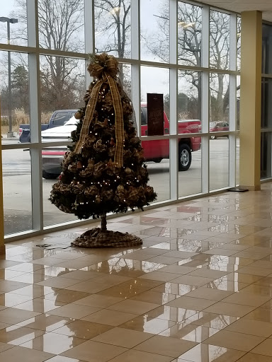 Car Dealer «Legacy Ford Lincoln», reviews and photos, 13305 N Us 25E, Corbin, KY 40701, USA