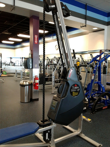 Health Club «Crunch - Mount Prospect», reviews and photos, 225 W Rand Rd, Mt Prospect, IL 60056, USA