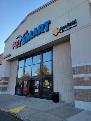 Pet Supply Store «PetSmart», reviews and photos, 7225 Bell Creek Rd Ste 228, Mechanicsville, VA 23111, USA