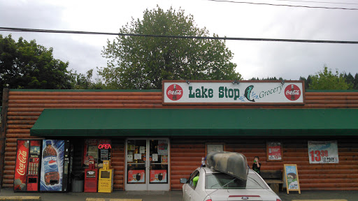 Grocery Store «Lake Stop Grocery», reviews and photos, 8015 SW Old Highway 47, Gaston, OR 97119, USA