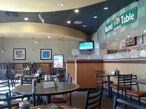 Pizza Restaurant «Round Table Pizza», reviews and photos, 5055 Main St #106, American Canyon, CA 94503, USA