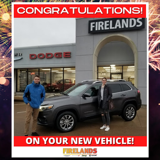 Car Dealer «Kasper Chrysler Dodge Jeep», reviews and photos, 2206 Cleveland Rd W, Sandusky, OH 44870, USA