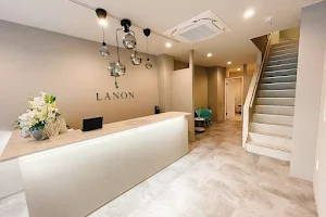 小顔矯正&フェイシャルケア専門店 LANON(ラノン) 銀座店 image