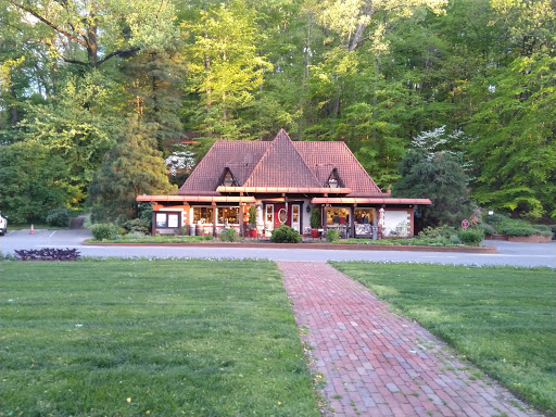 Gift Shop «Gate House Gift Shop», reviews and photos, Biltmore Estate Dr, Asheville, NC 28803, USA