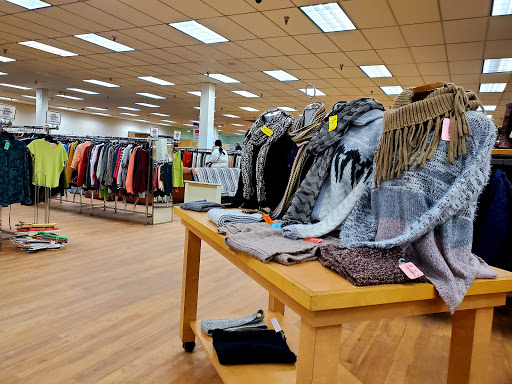 Thrift Store «Amvets Thrift Center», reviews and photos, 400 W Jefferson Rd, Rochester, NY 14623, USA