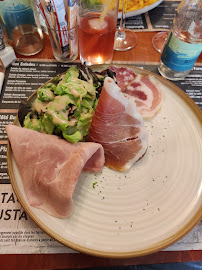 Prosciutto crudo du Restaurant français L'Oustaou à Besse-et-Saint-Anastaise - n°2