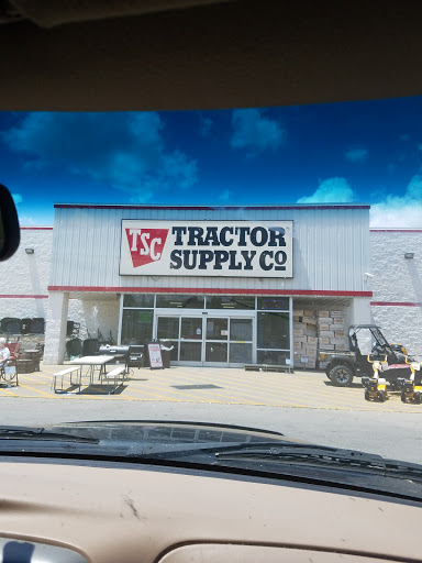 Home Improvement Store «Tractor Supply Co.», reviews and photos, 3300 Veterans Outer Loop, Glasgow, KY 42141, USA