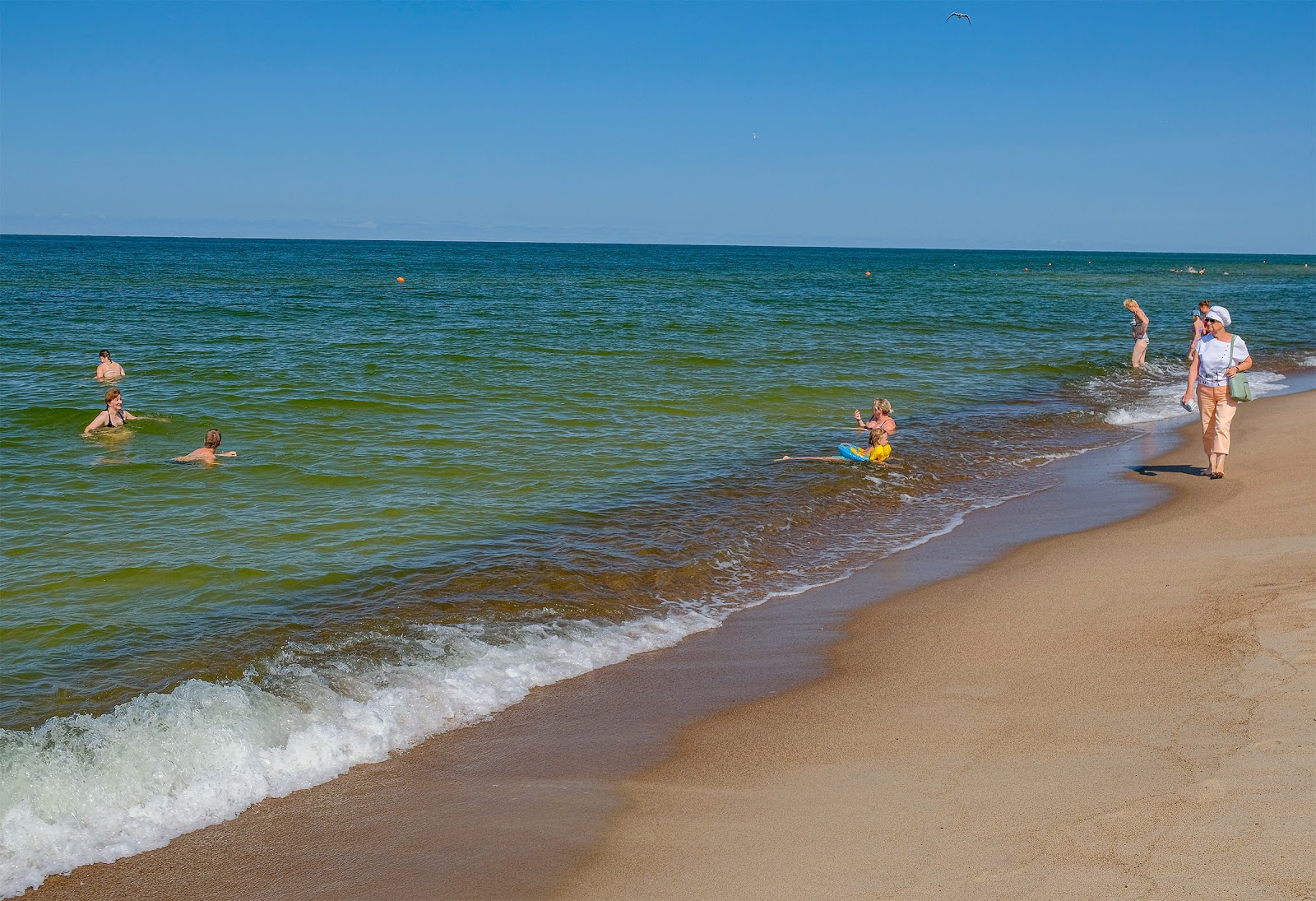 Photo of Akmenu grandine pliazas with long straight shore