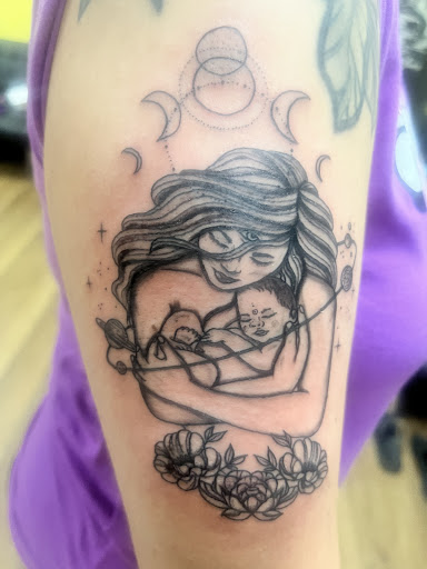 Explore crab tattoo ideas, creative tattoo ideas in Roanoke, available at Black Caesar Tattoos & Piercings