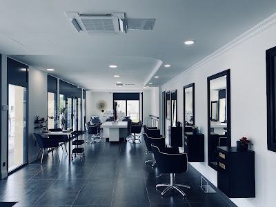 Le Salon L à Gradignan