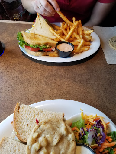 Bistro «Upper Crust Bistro & Grill», reviews and photos, 1360 7th St, Heyburn, ID 83336, USA