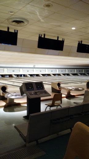 Bowling Alley «Seventy-Seven Colonial Lanes», reviews and photos, 5445 Whipple Ave NW, North Canton, OH 44720, USA